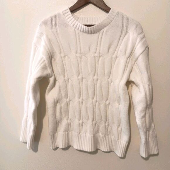 Madden NYC White Cable Knit Crewneck Pullover Sweater Sz M 100% Polyester - Picture 2 of 14